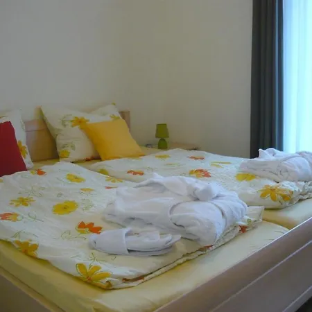 בית נופש With 1 Bedroom *